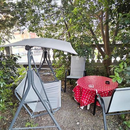 Ferienwohnung Garden In The Center Split Zimmer foto